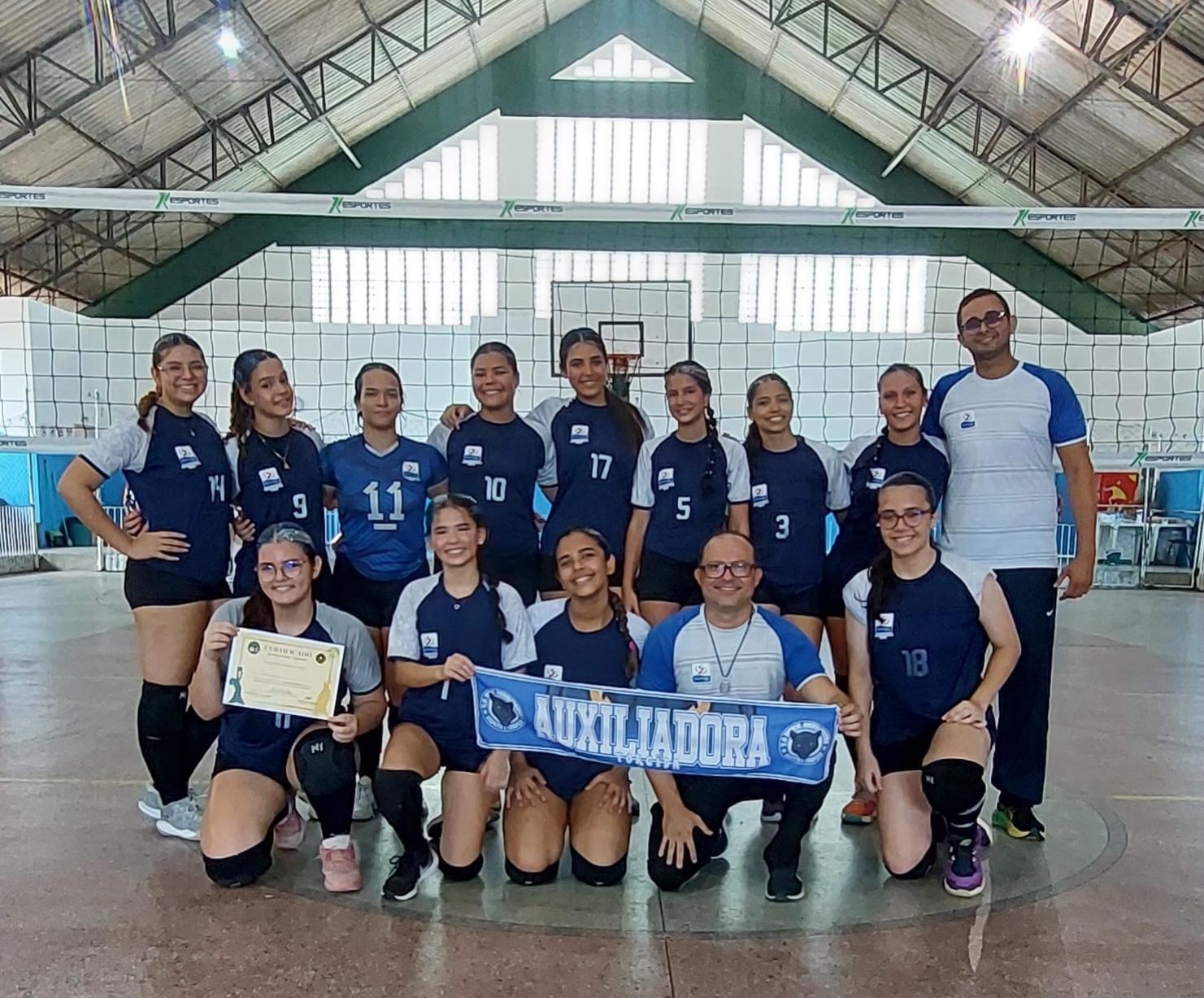 Mais uma grande partida pela liga estadual escolar de voleibol💙
Nossa equipe venceu o Salesiano Dom Bosco por 2x0, mostrando garra, união e dedicação em quadra. Parabéns às nossas atletas e comissão técnica por mais esse excelente resultado! 👏🔥
Seguimos firmes, representando o Instituto Maria Auxiliadora com orgulho e determinação! 💪